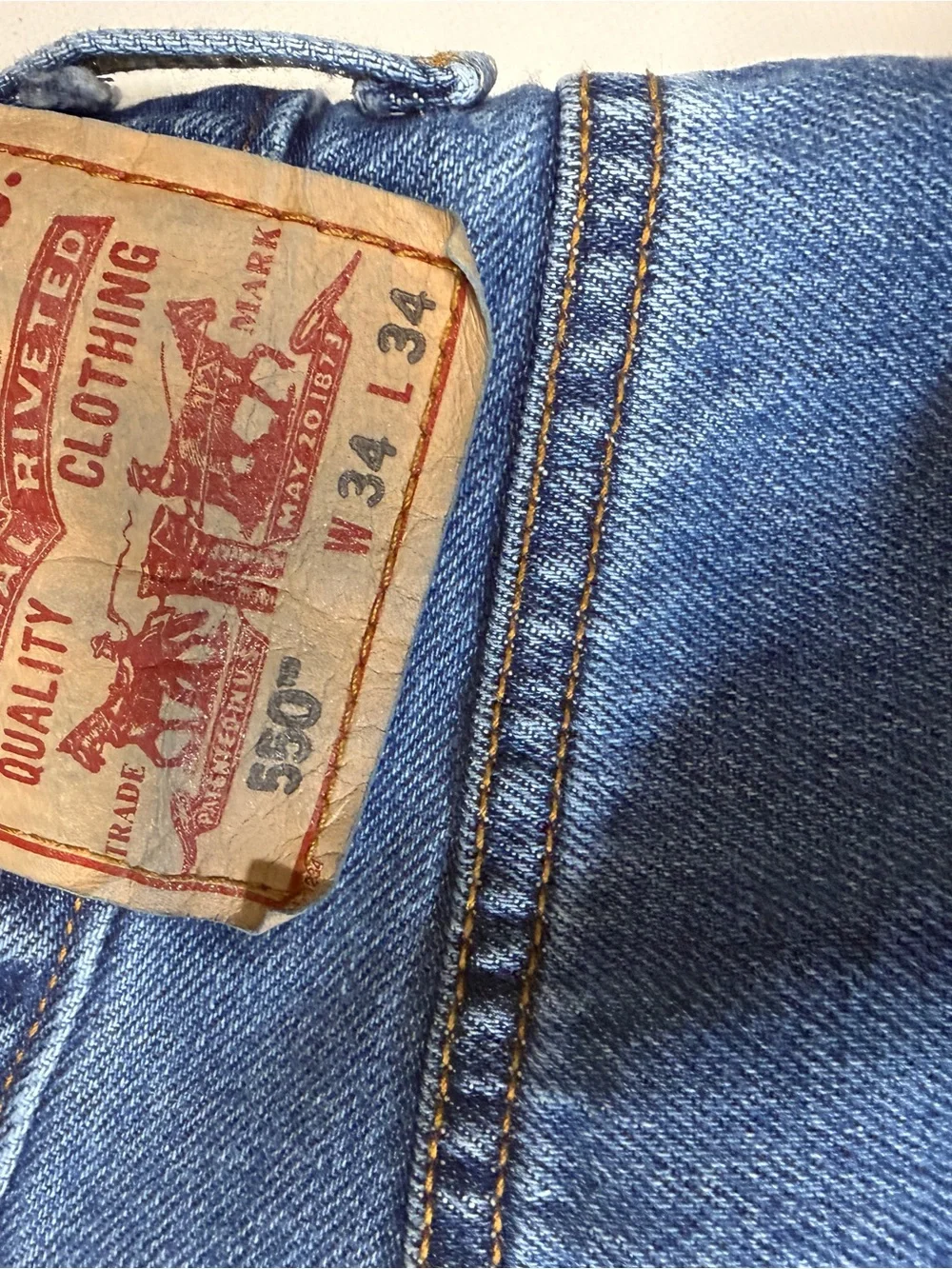 Levi's Men’s Straight Jeans in Medium Blue‎ Denim